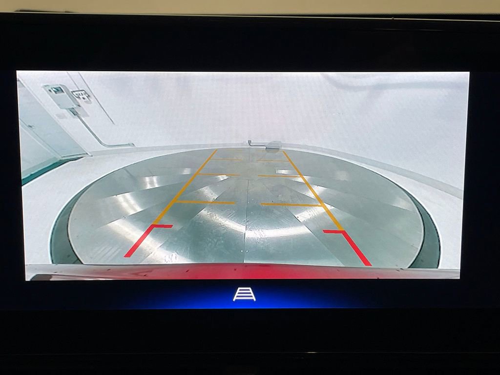 Used 2024 Chevrolet Trax LT w/ Driver Confidence Package image 4