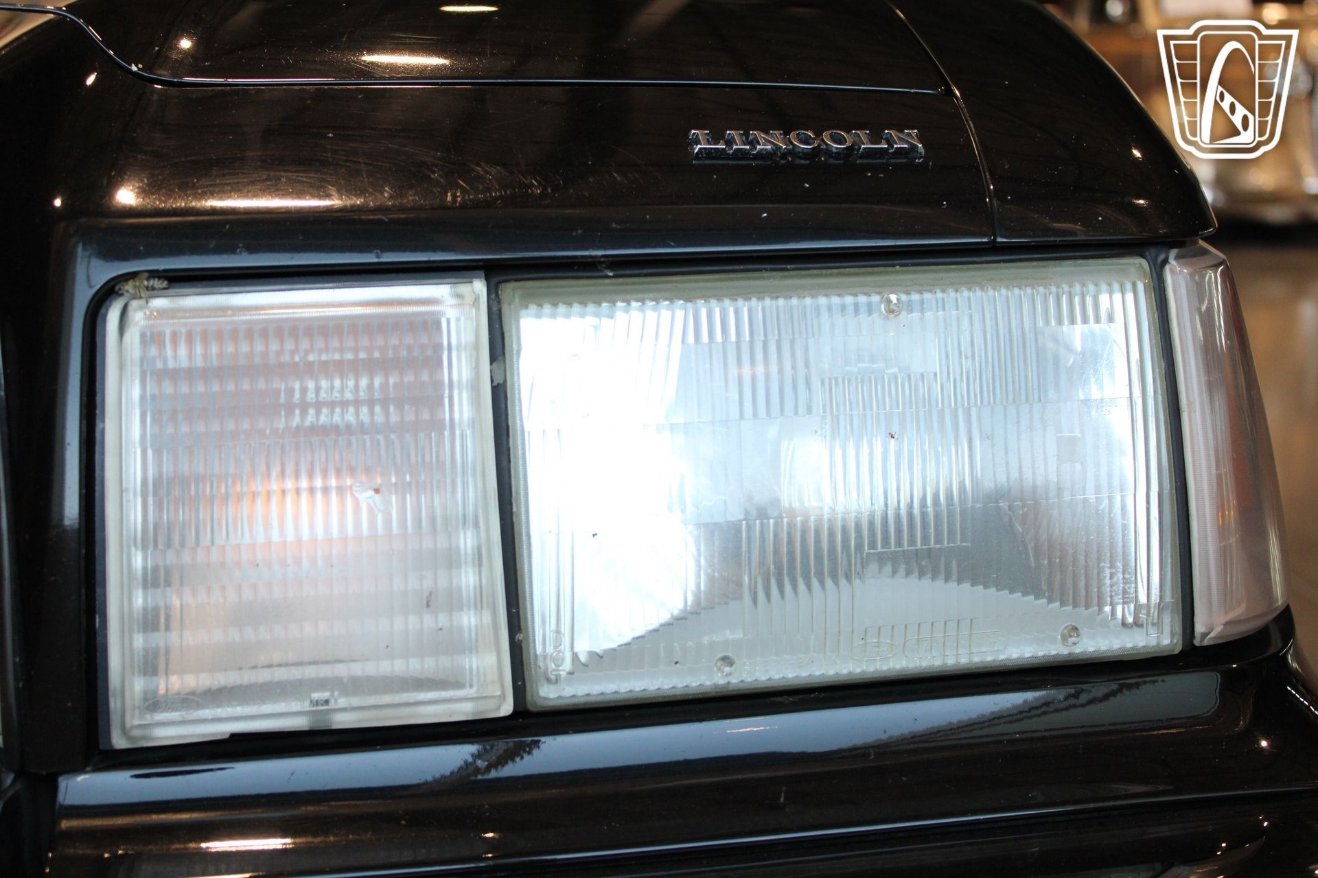 Used 1991 Lincoln Mark VII LSC RWD image 40