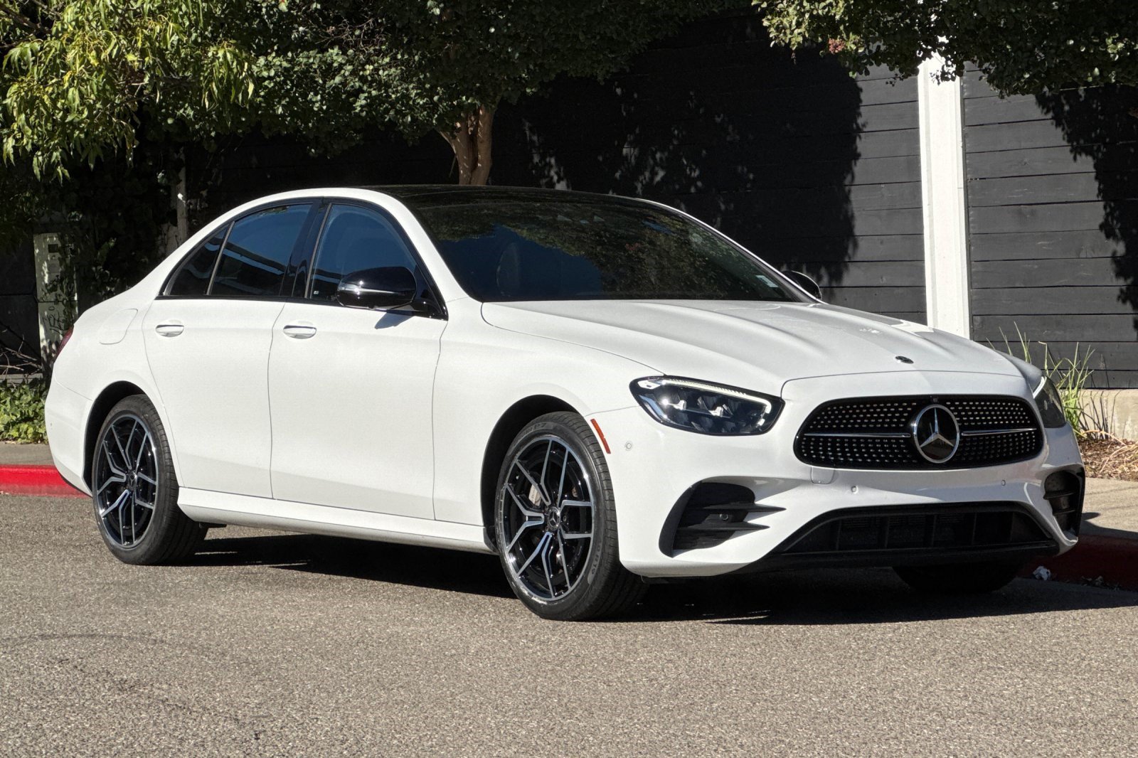 Certified 2023 Mercedes-Benz E 450 4MATIC Sedan image 7