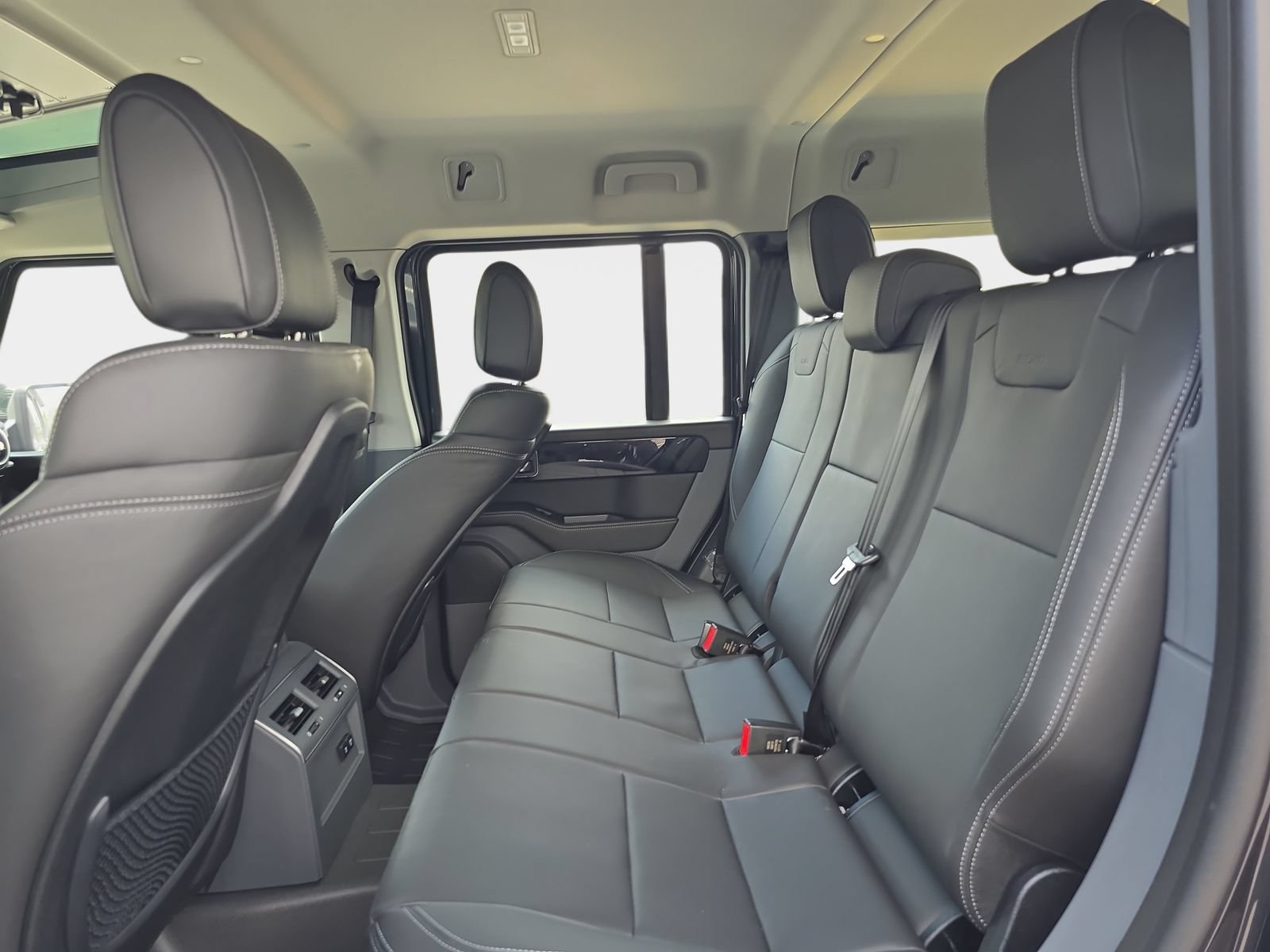 New 2026 INEOS Grenadier Station Wagon AWD/4WD image 14