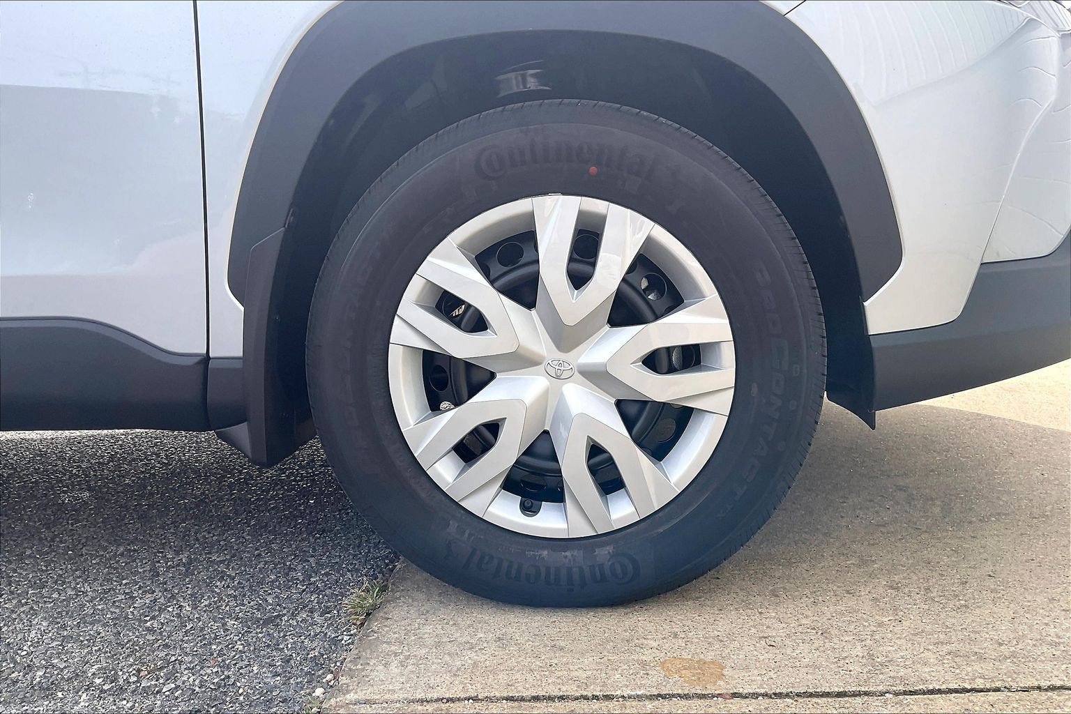 New 2026 Toyota Corolla Cross L FWD image 15