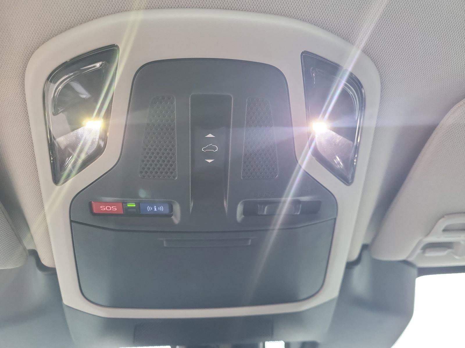 Used 2025 Subaru Outback Touring XT image 17