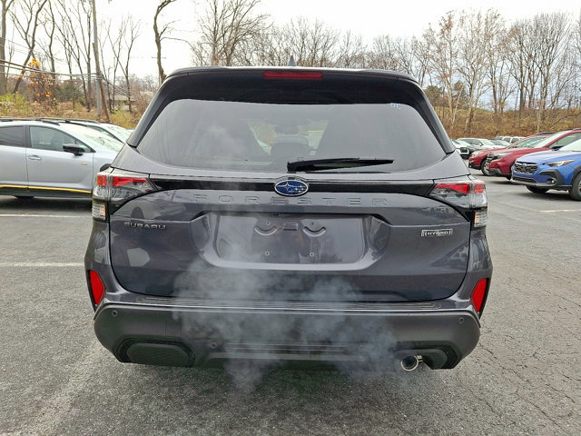 New 2025 Subaru Forester Touring image 5
