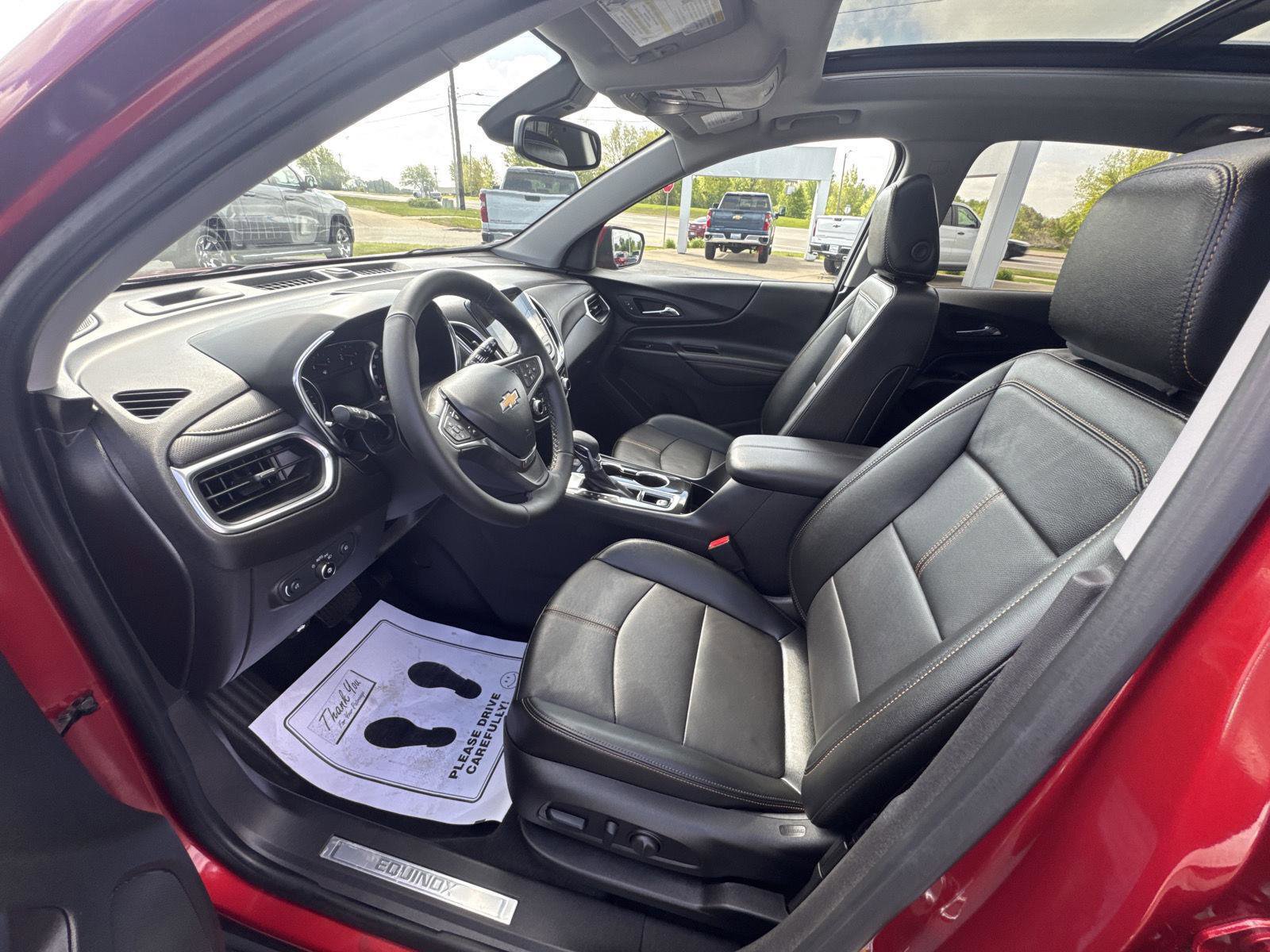 Used 2024 Chevrolet Equinox Premier AWD/4WD image 7