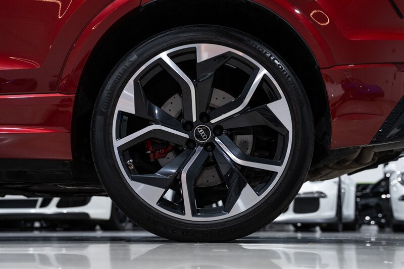 Used 2024 Audi RS Q8 AWD/4WD image 12