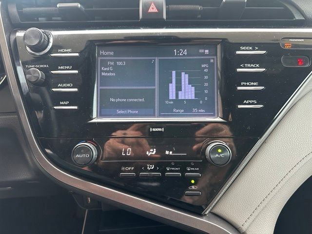 Used 2020 Toyota Camry SE FWD image 17