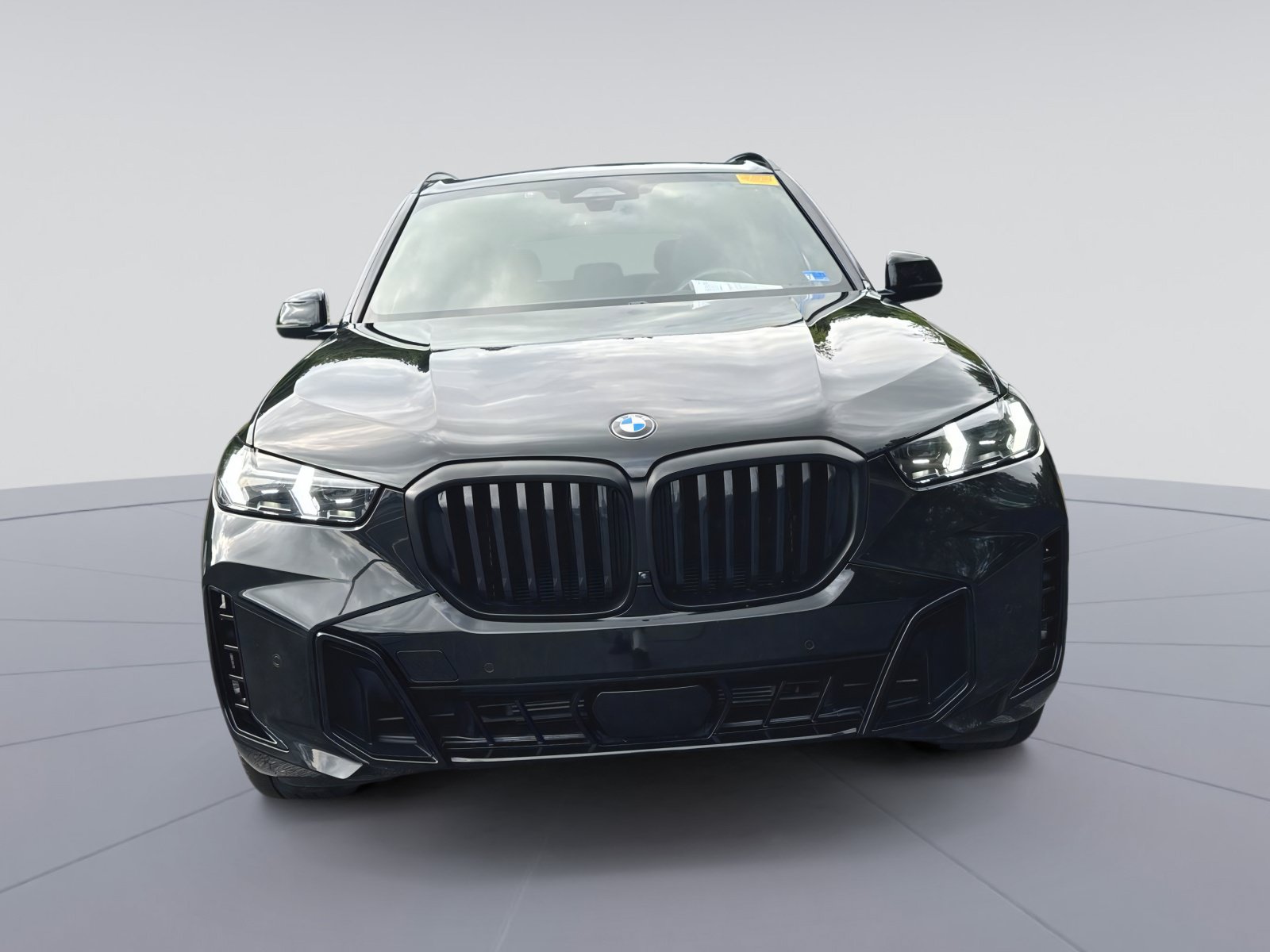 Used 2024 BMW X5 xDrive40i w/ M Sport Package AWD/4WD image 4