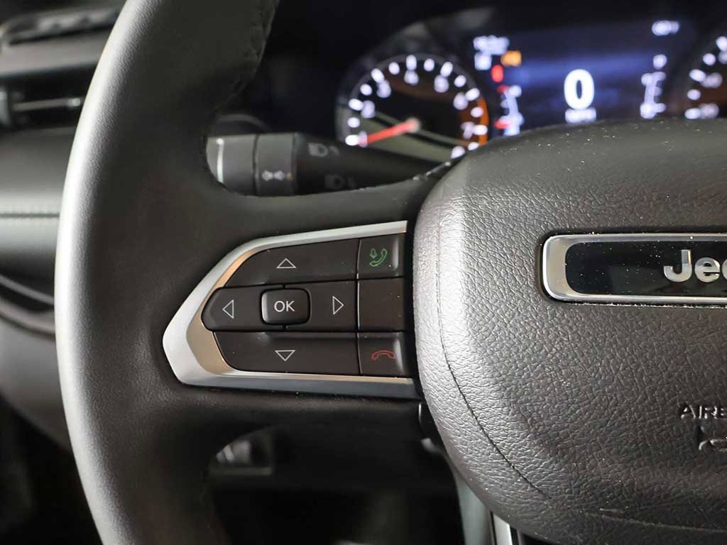 Used 2022 Jeep Compass Altitude w/ Sun and Sound Group image 40