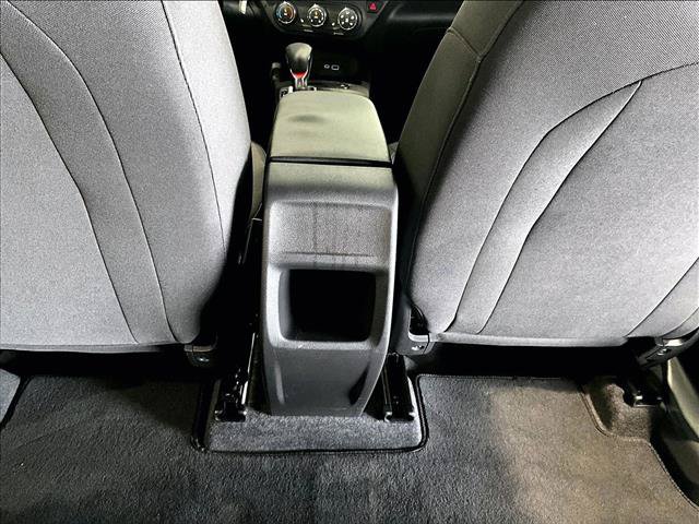 Used 2024 Chevrolet Trax RS FWD image 25