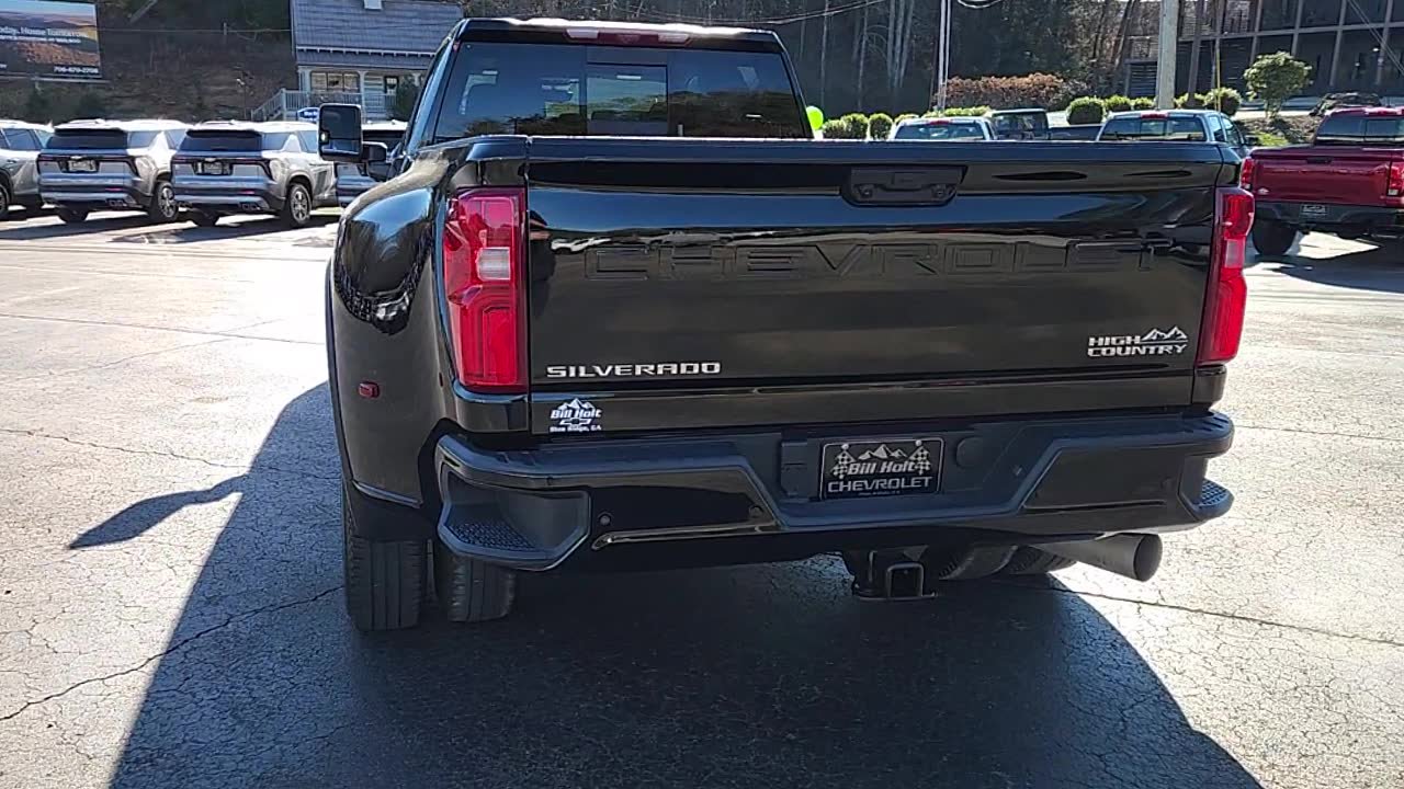 Used 2025 Chevrolet Silverado 3500 High Country w/ High Country Premium Package image 6