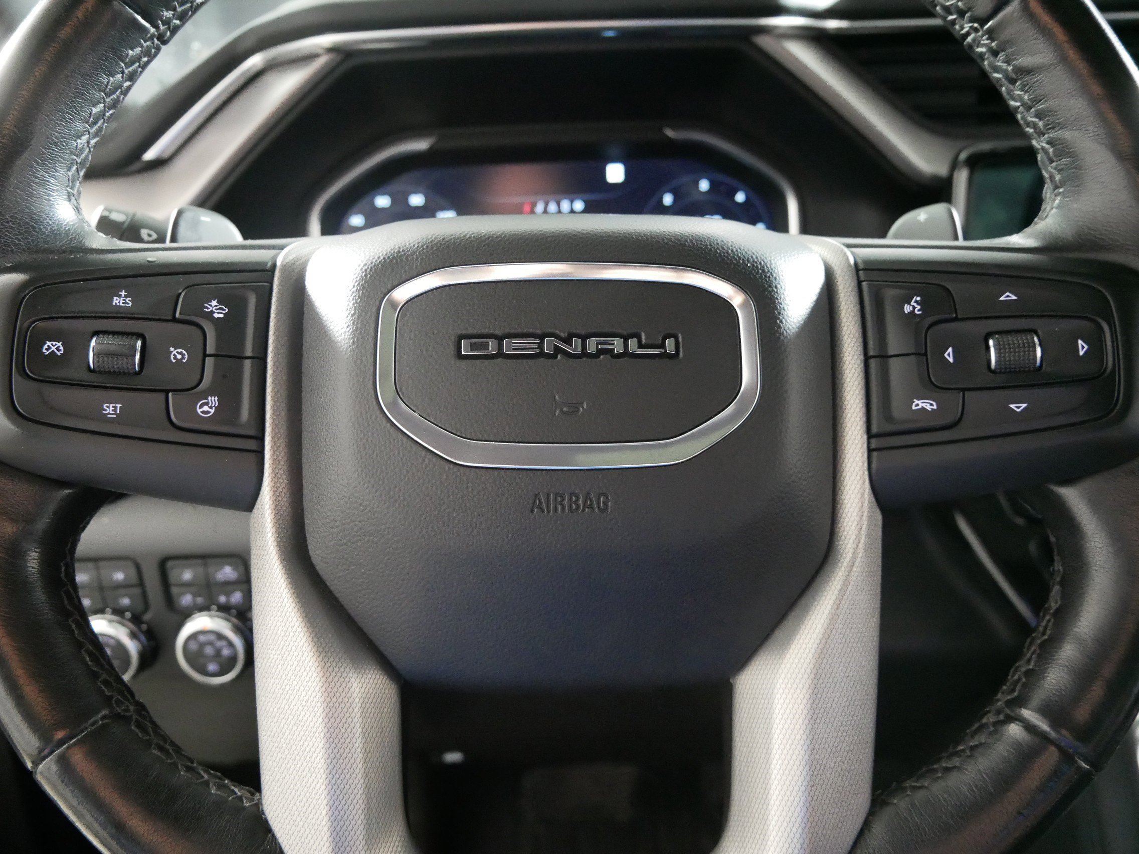 Certified 2022 GMC Sierra 1500 Denali w/ Denali Reserve Package AWD/4WD image 25
