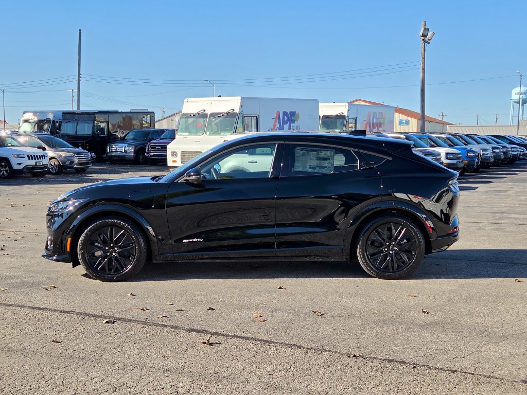 New 2026 Ford Mustang Mach-E Premium w/ Sport Appearance Package AWD/4WD image 4