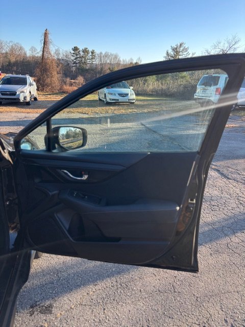 Used 2023 Subaru Outback Premium image 13