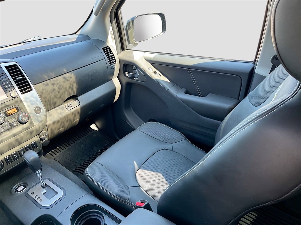 Used 2021 Nissan Frontier PRO-4X w/ Pro-4x Utility Package image 23