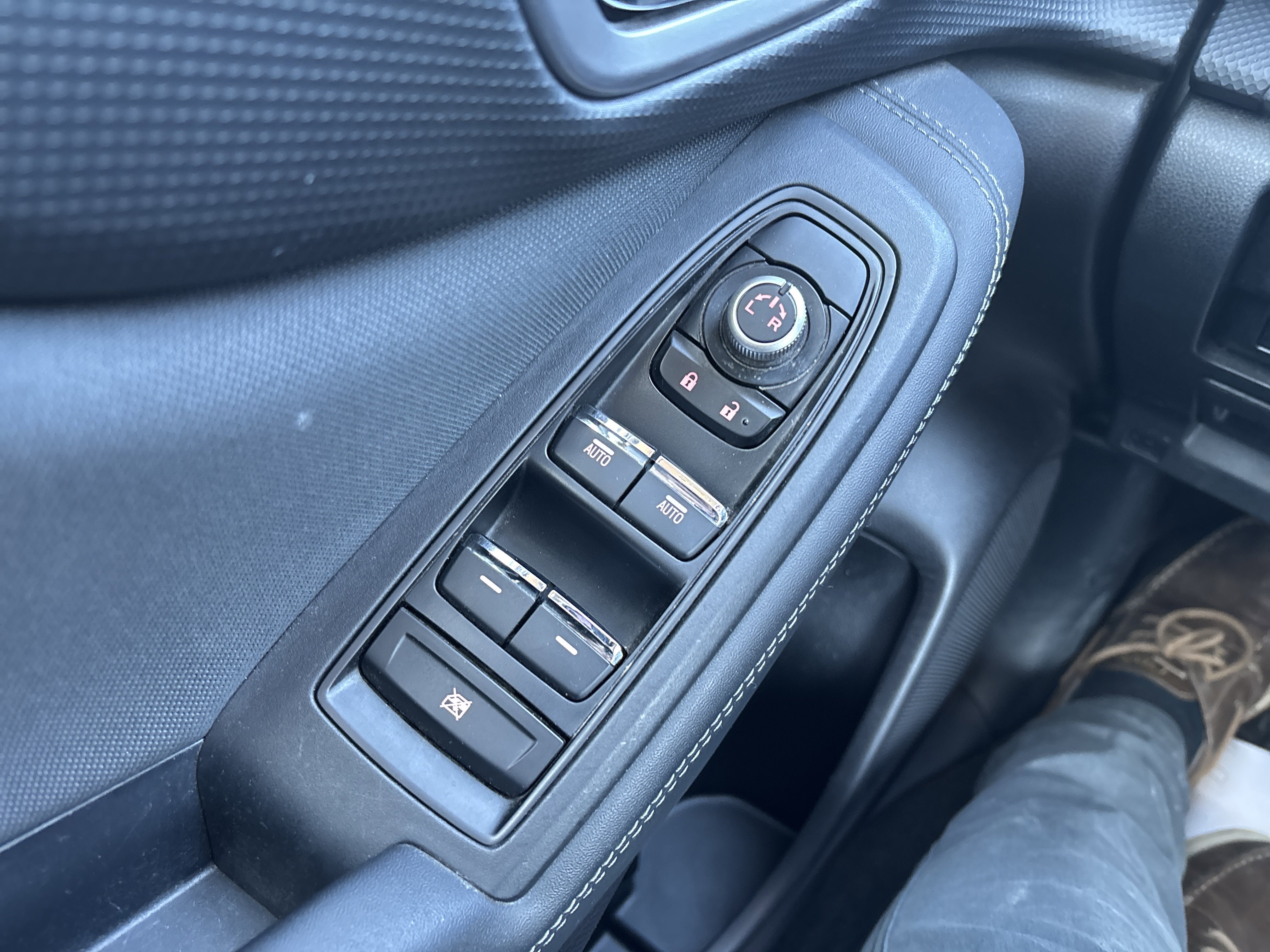 Used 2020 Subaru Forester Premium image 16