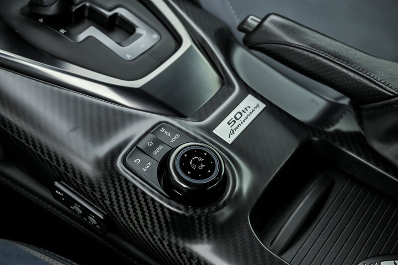 Used 2020 Nissan GT-R Premium AWD/4WD image 38