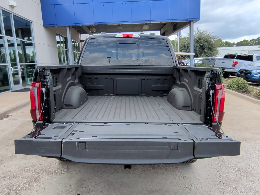 Certified 2025 Ford F150 Platinum w/ Equipment Group 702A High AWD/4WD image 31