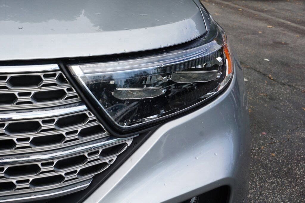 Used 2024 Ford Explorer Limited image 8