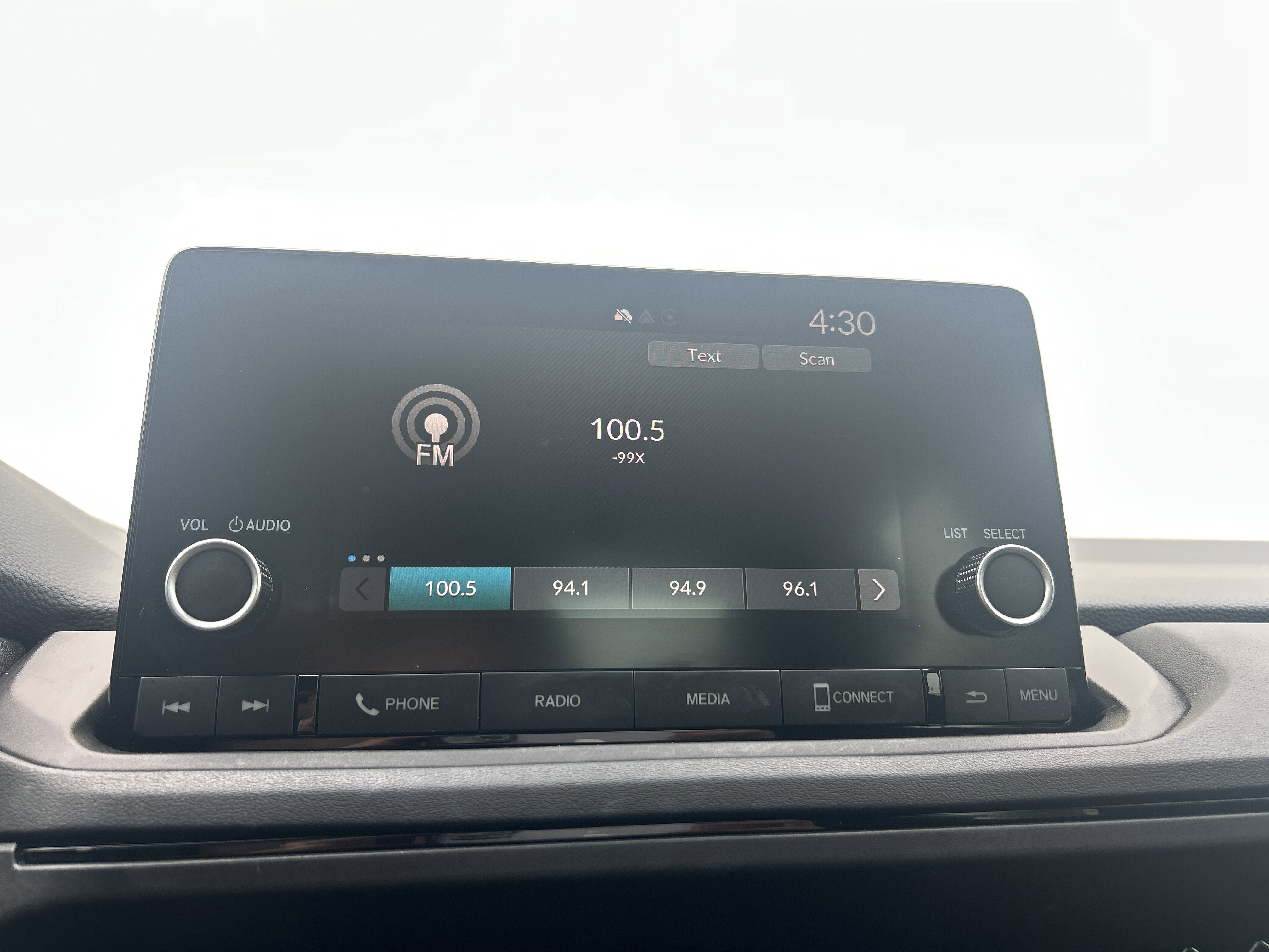 Certified 2025 Honda Accord SE image 13