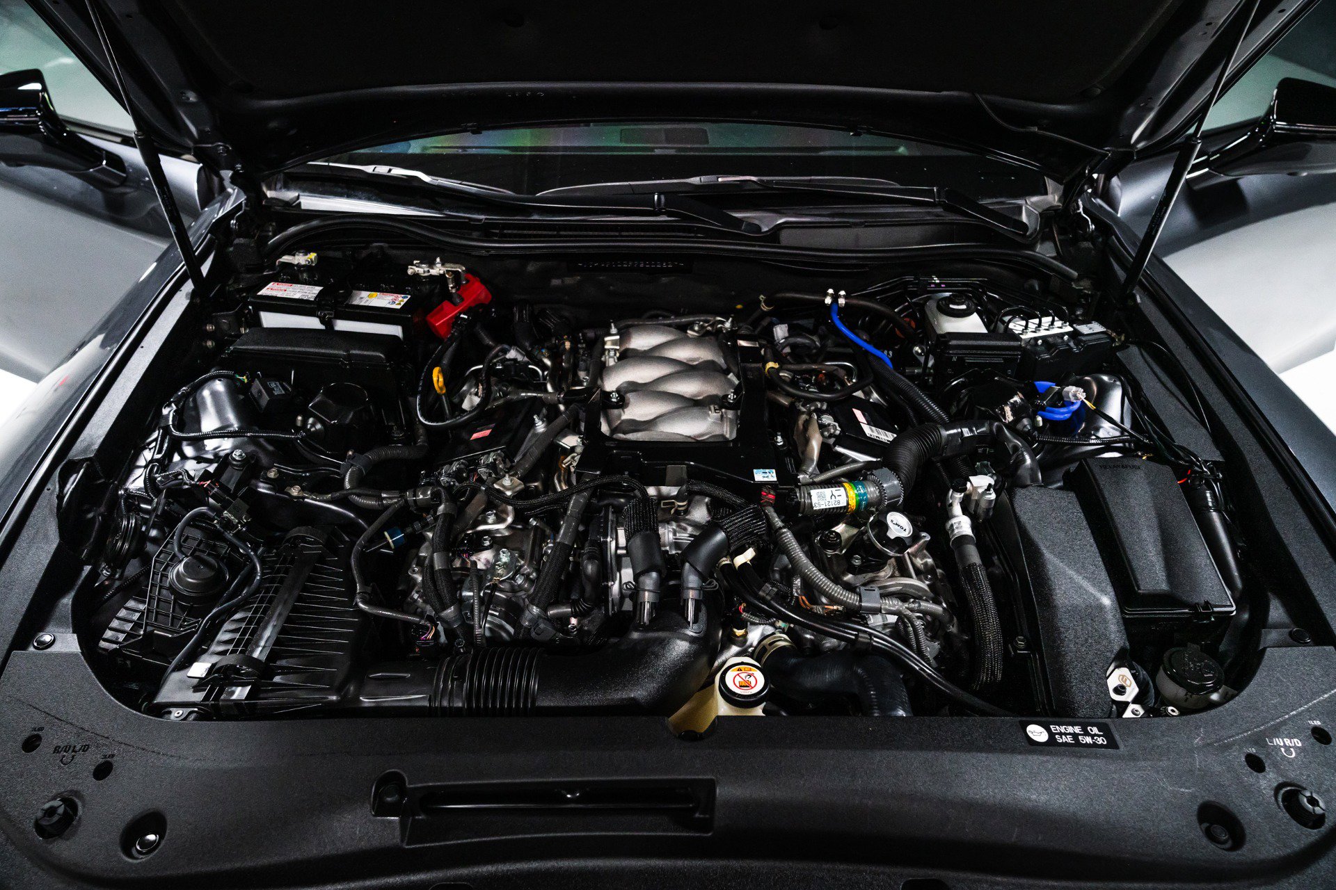 Used 2023 Lexus IS 500 w/ Accessory Package RWD image 38