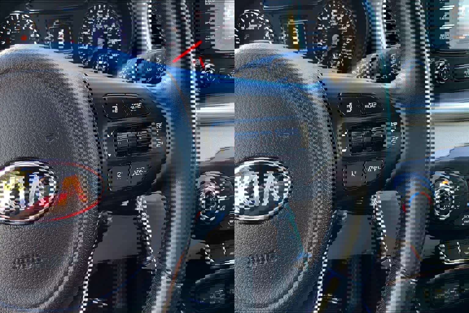 Used 2016 Kia Sorento EX image 24