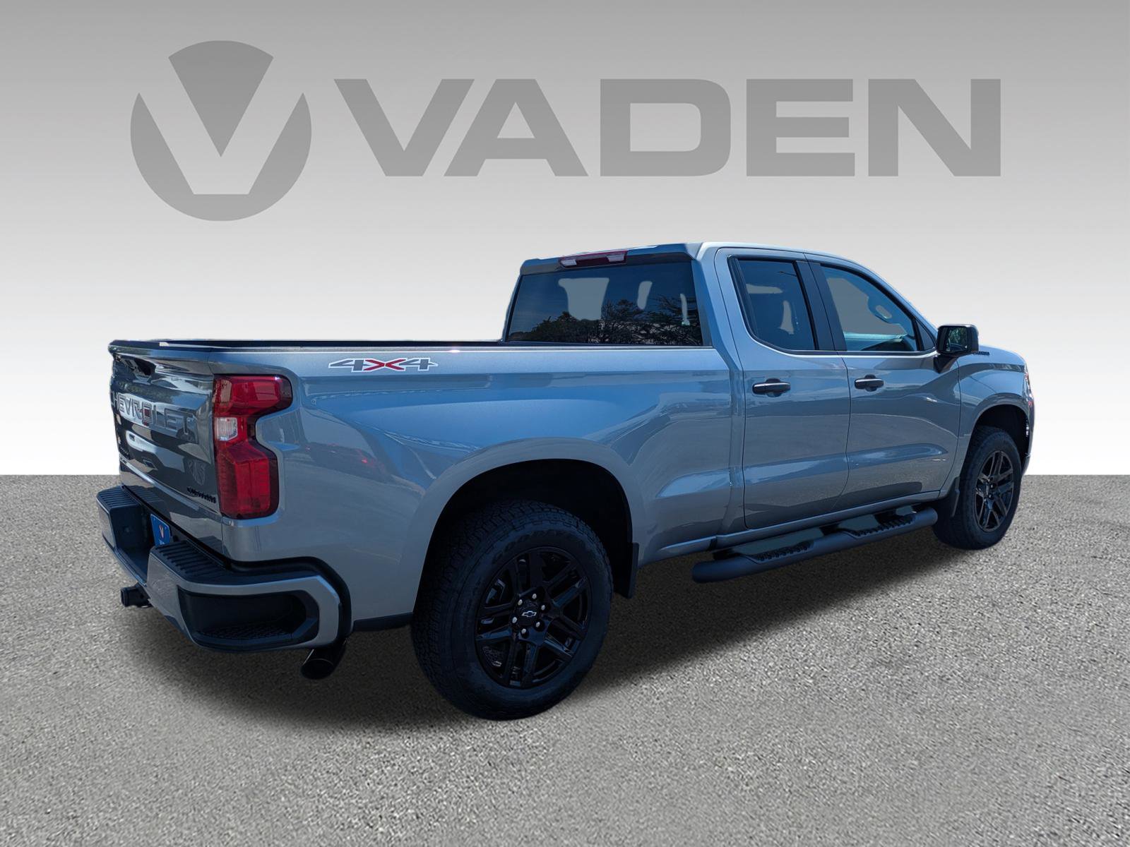 New 2026 Chevrolet Silverado 1500 Custom w/ Turbomax Blackout Package AWD/4WD image 23