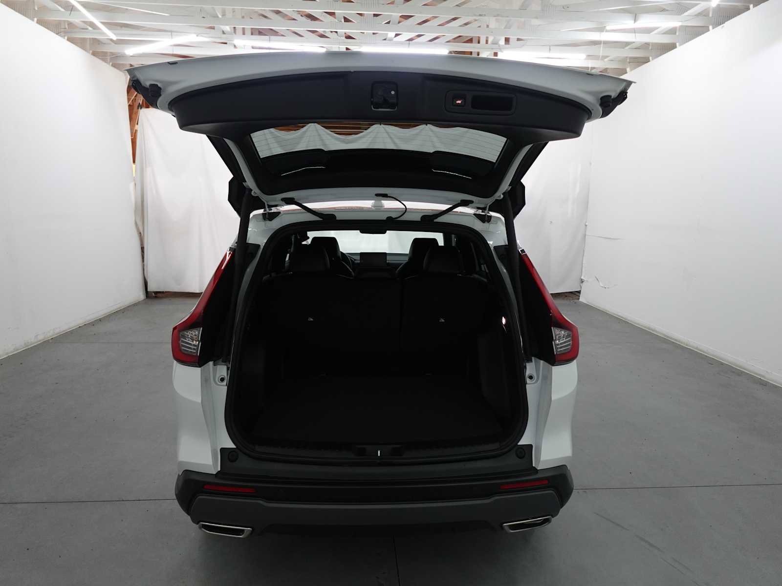 Used 2023 Honda CR-V Sport Touring image 29