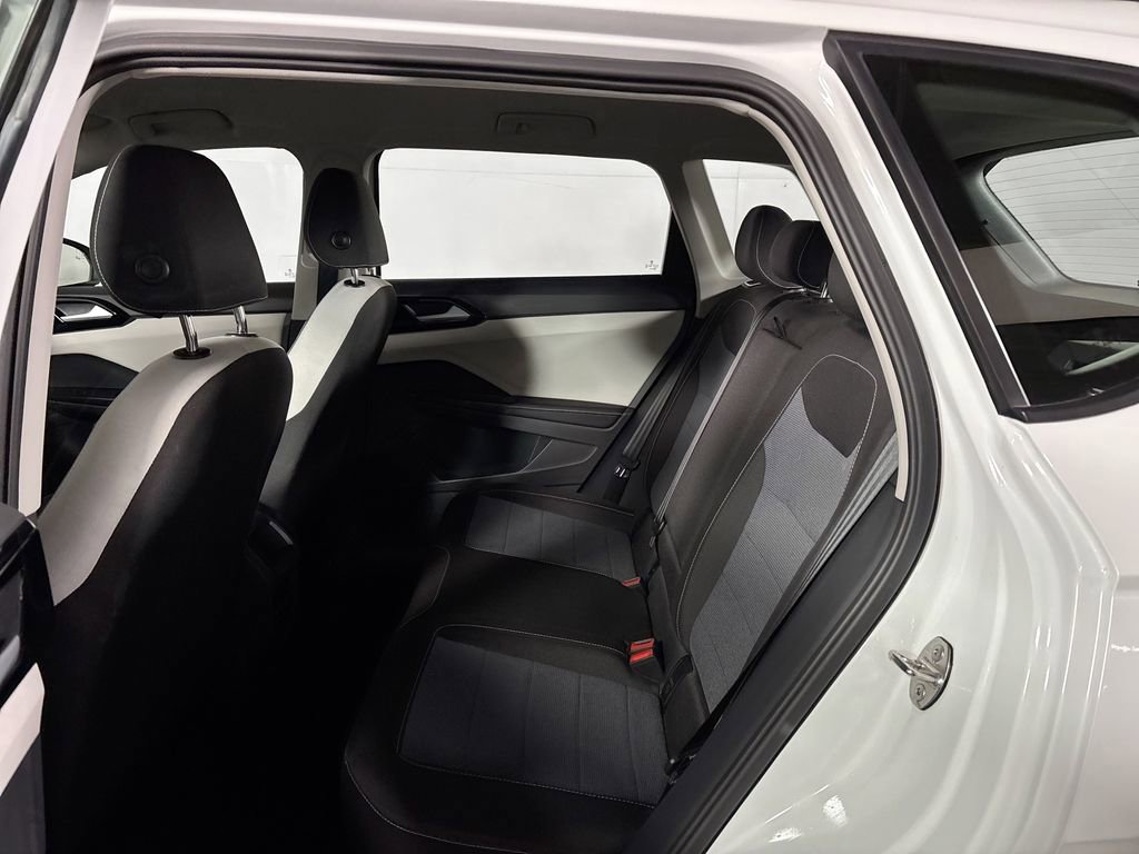 Certified 2025 Volkswagen Taos S AWD/4WD image 19