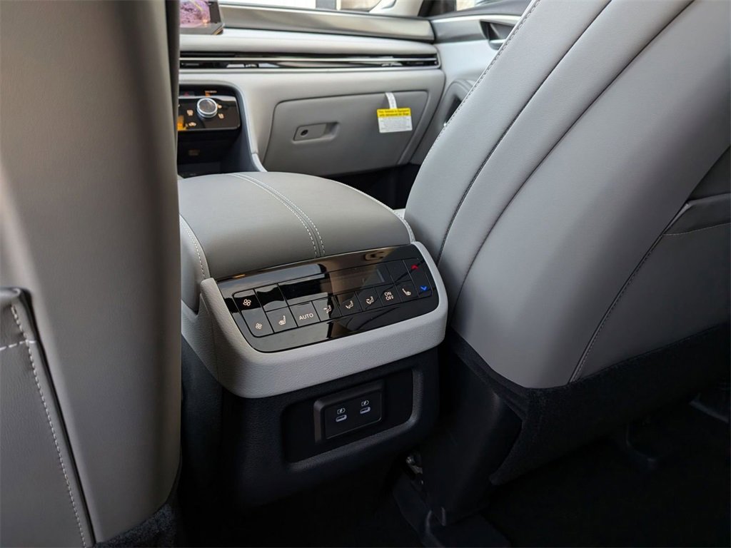 New 2026 INFINITI QX60 Luxe w/ Family Package image 26