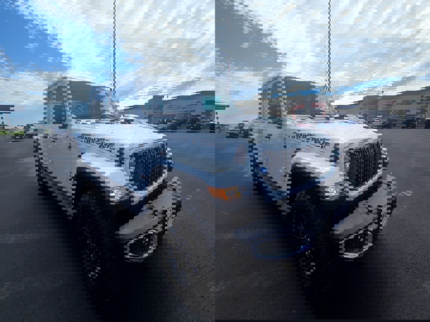New 2025 Jeep Gladiator Sport image 3