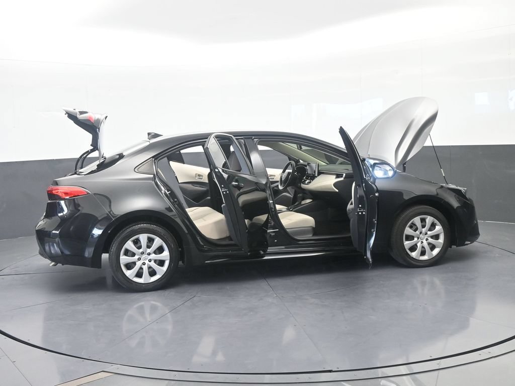 Used 2021 Toyota Corolla LE FWD image 64