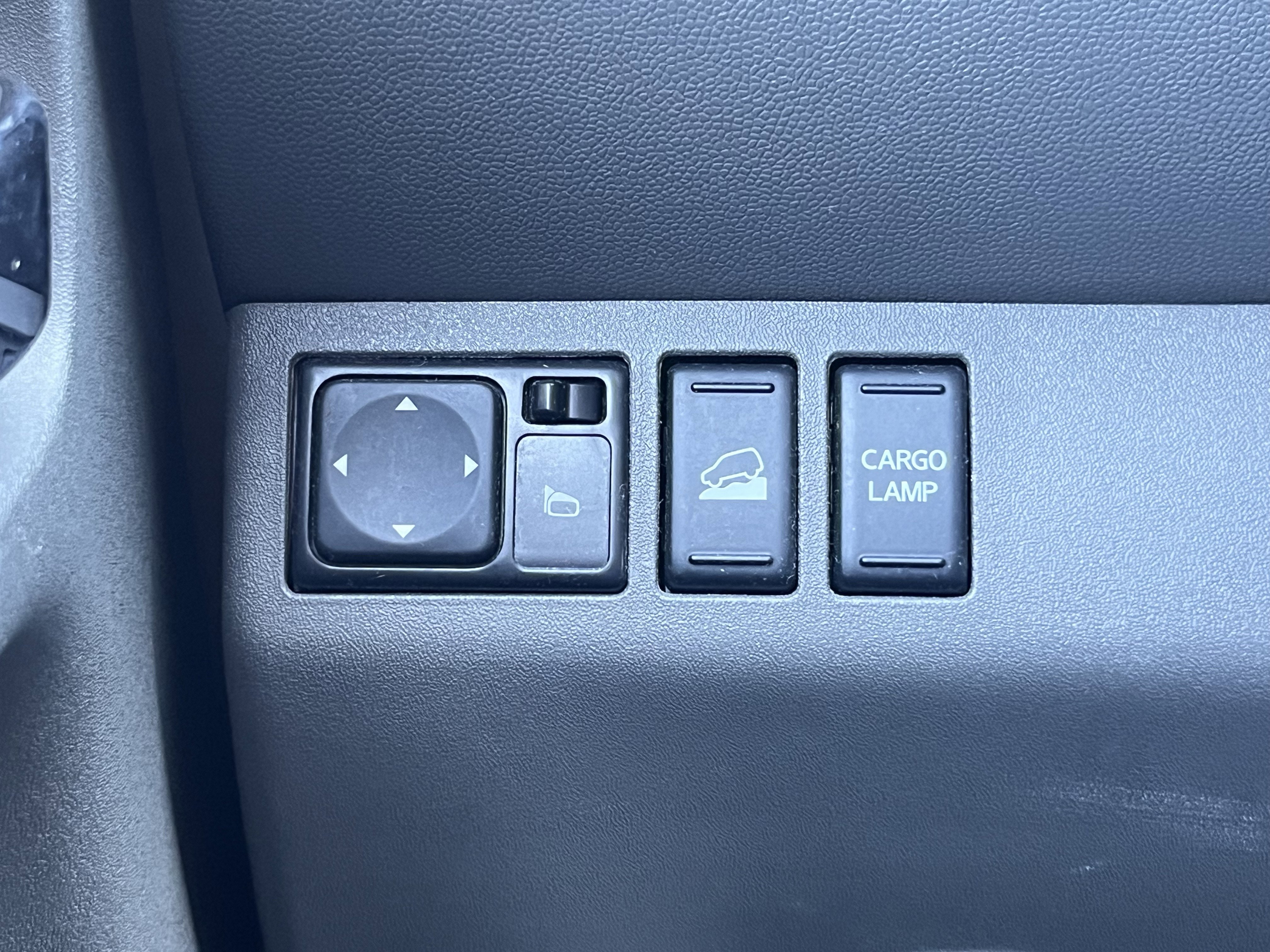 Used 2020 Nissan Frontier SV image 33