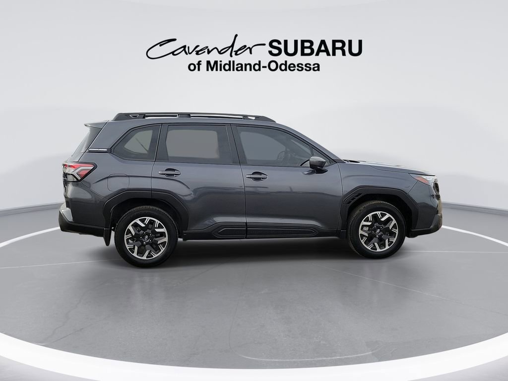 Used 2025 Subaru Forester Premium w/ Convenience Package #1 image 9