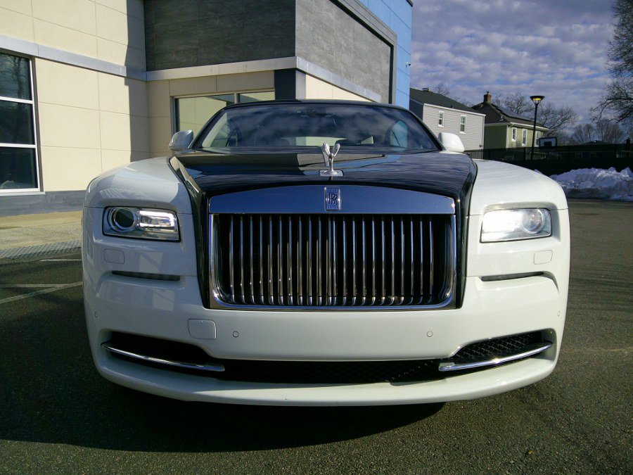 Used 2014 Rolls-Royce Wraith image 38