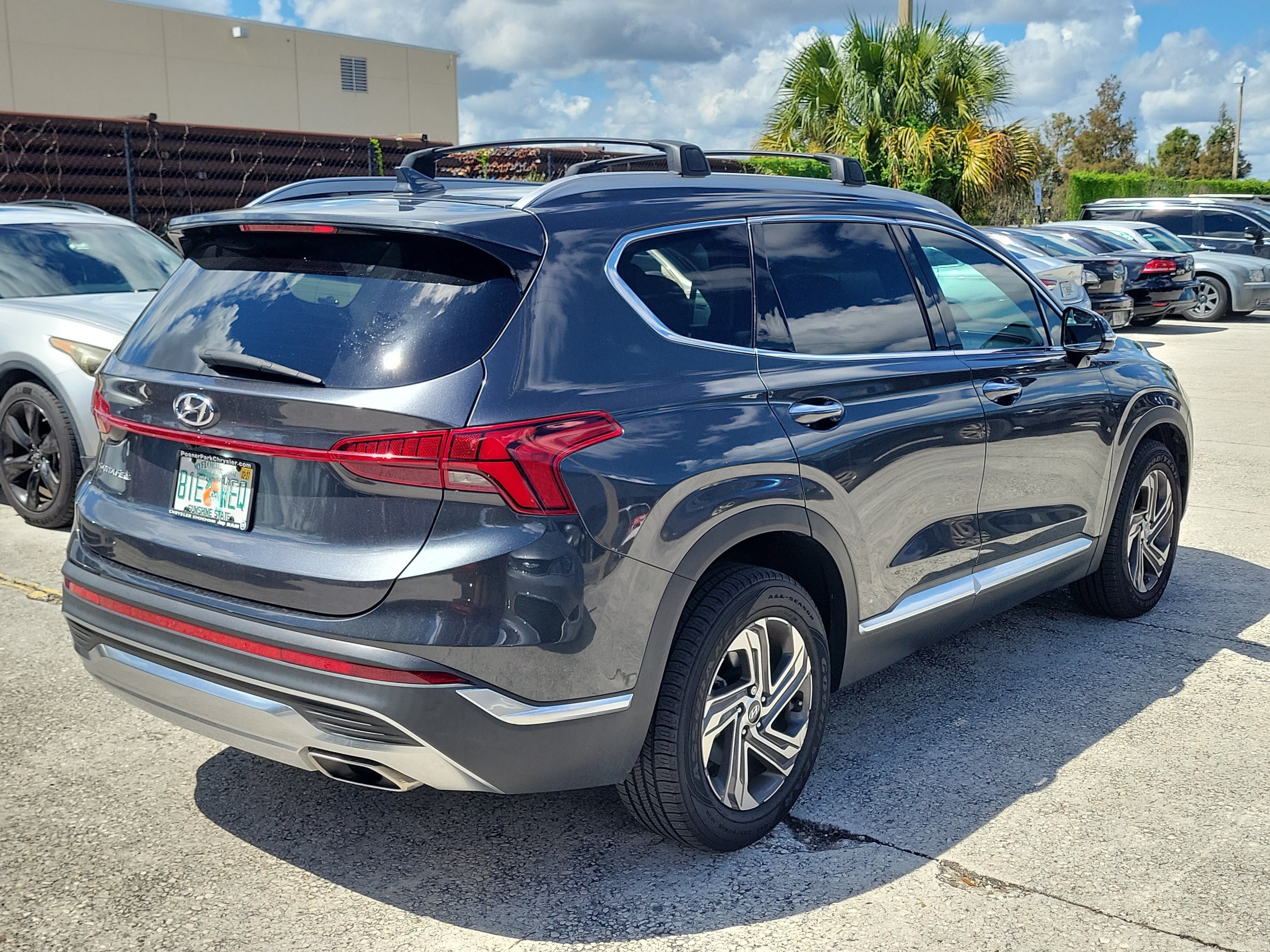 Used 2023 Hyundai Santa Fe SEL w/ Premium Package FWD image 4