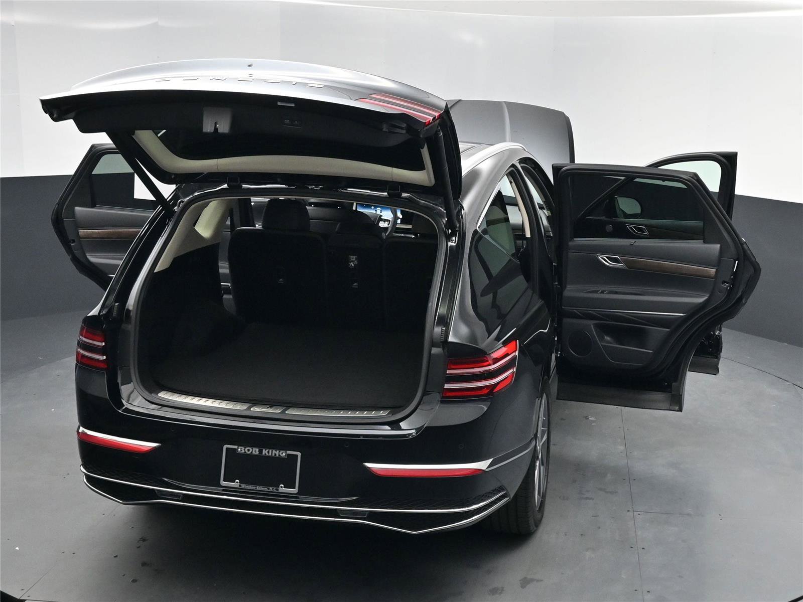 Used 2025 Genesis GV80 2.5T Select image 18