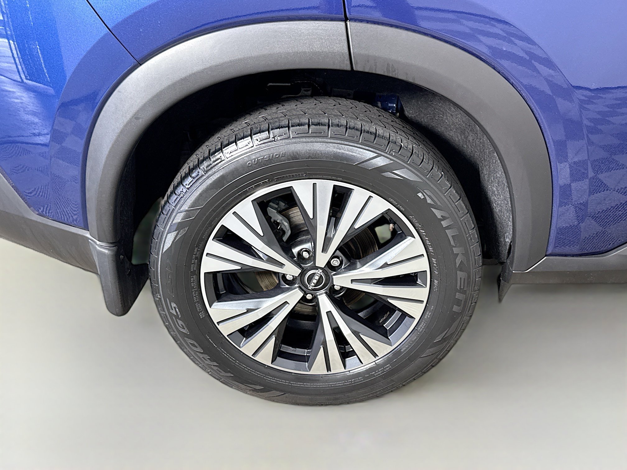 Used 2023 Nissan Rogue SV FWD image 33