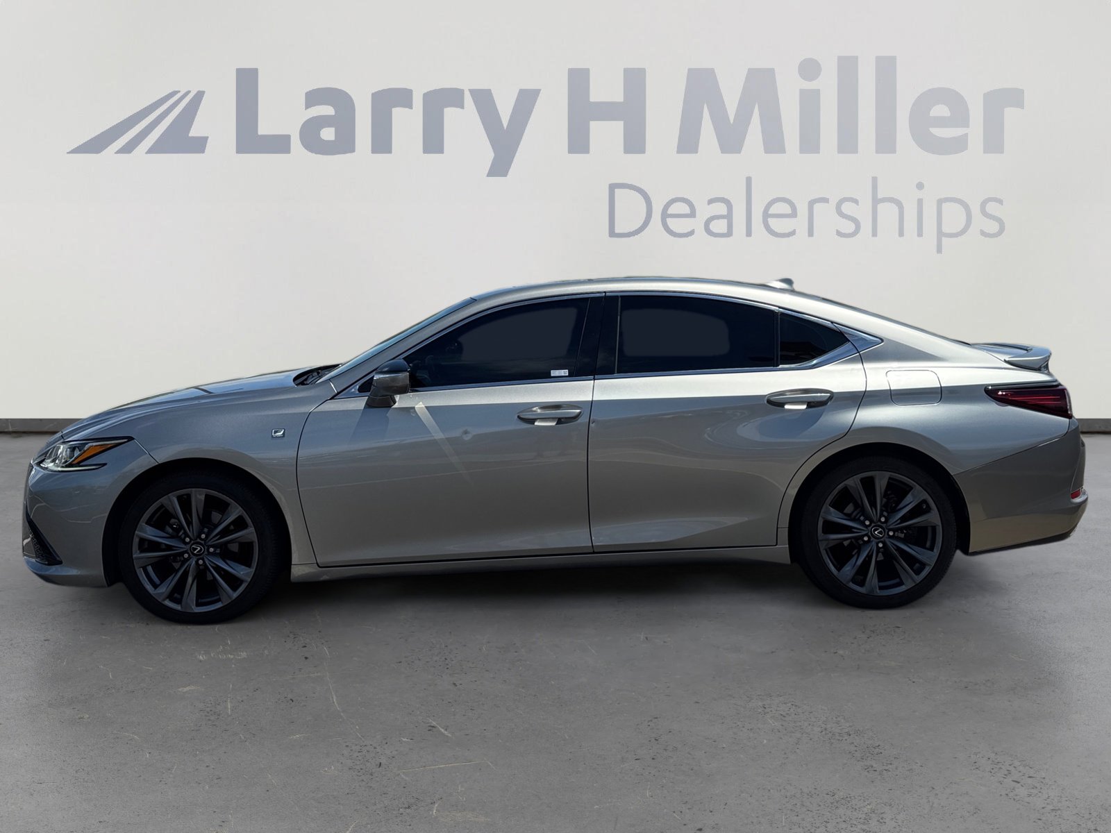Used 2021 Lexus ES 350 F Sport w/ Accessory Package 2 FWD image 2