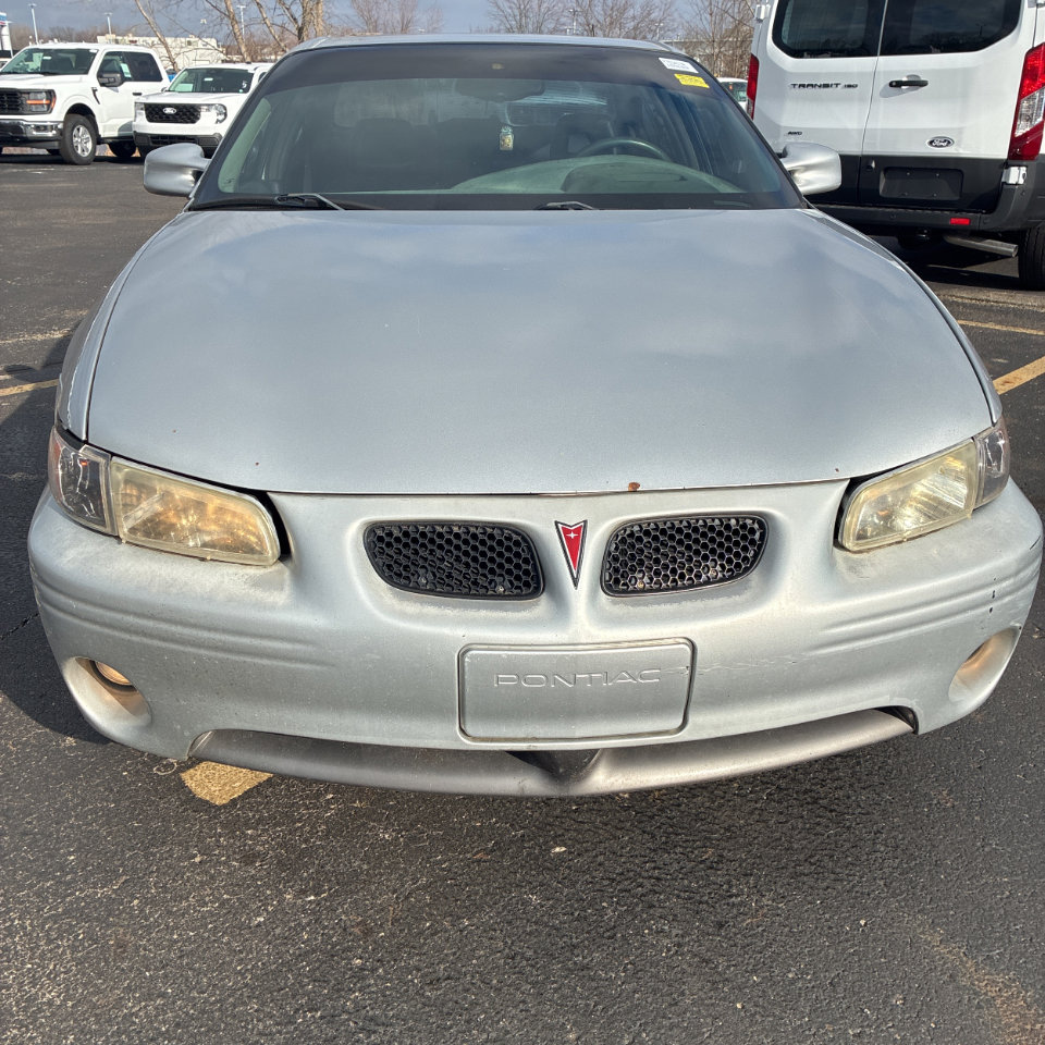 Used 2002 Pontiac Grand Prix GTP image 2