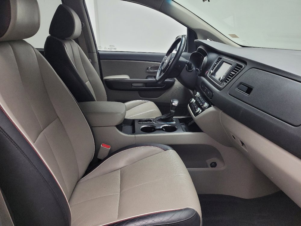 Used 2019 Kia Sedona EX FWD image 21