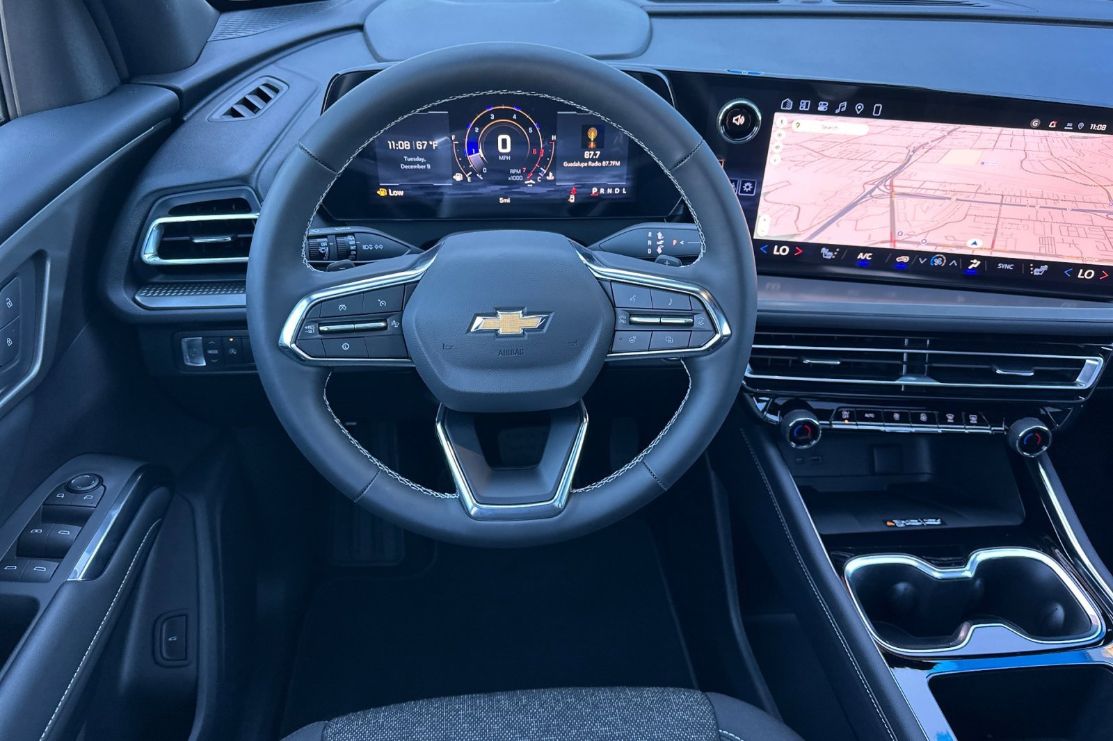 New 2026 Chevrolet Traverse LT w/ Sun and Wheel Package image 14