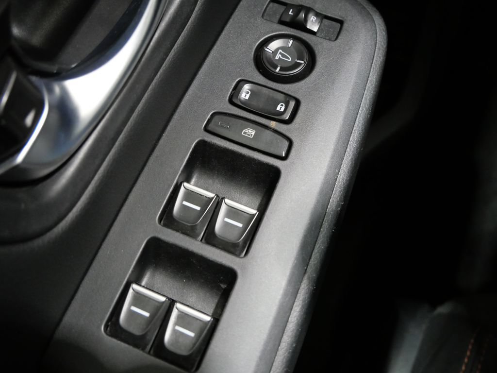 Used 2024 Honda Pilot Sport image 13