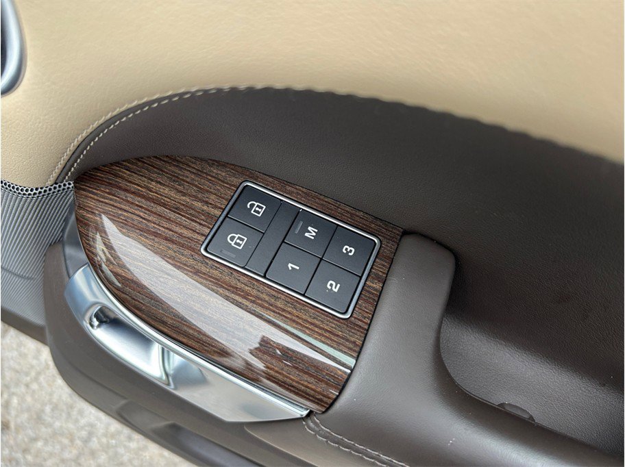 Used 2021 Land Rover Range Rover Sport HSE Silver Edition image 50