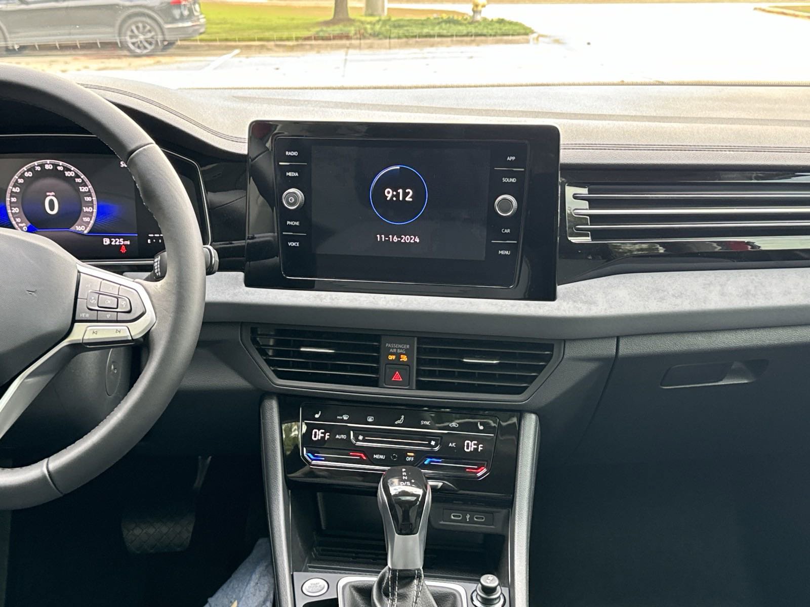 New 2026 Volkswagen Jetta SE FWD image 18