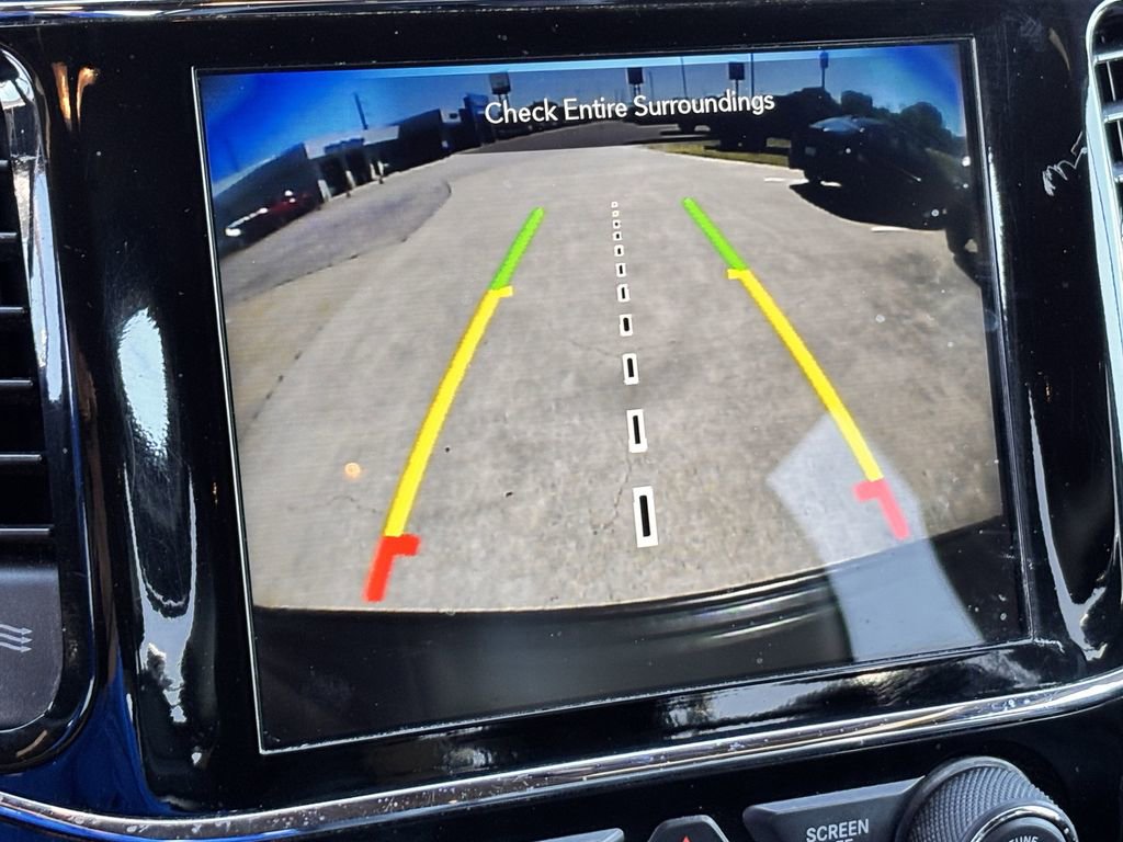 Used 2019 Jeep Grand Cherokee Altitude RWD image 15