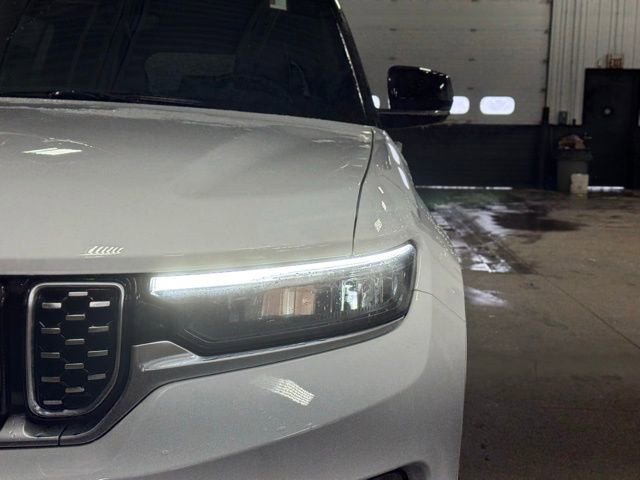Certified 2025 Jeep Grand Cherokee Summit AWD/4WD image 4