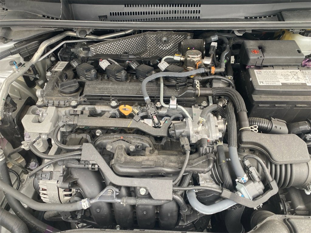 Used 2025 Toyota Corolla LE image 27