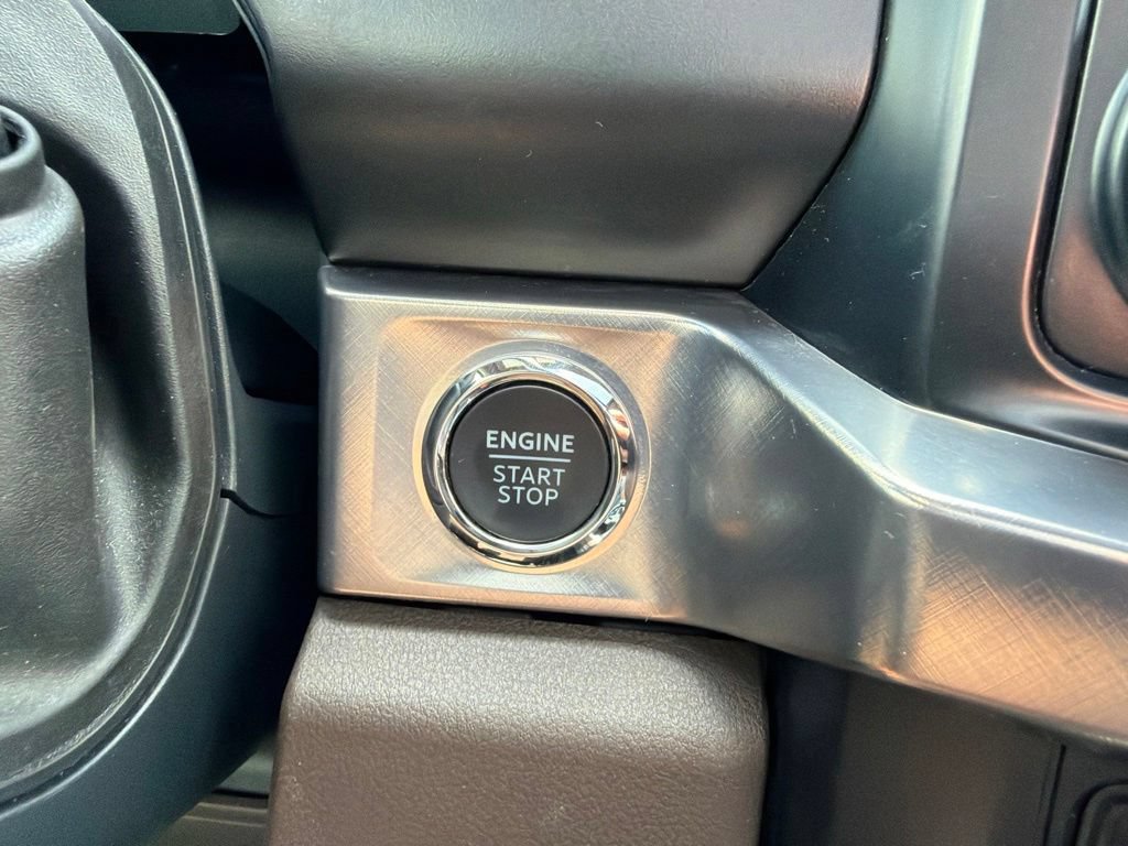 Certified 2024 Ford F250 King Ranch AWD/4WD image 40