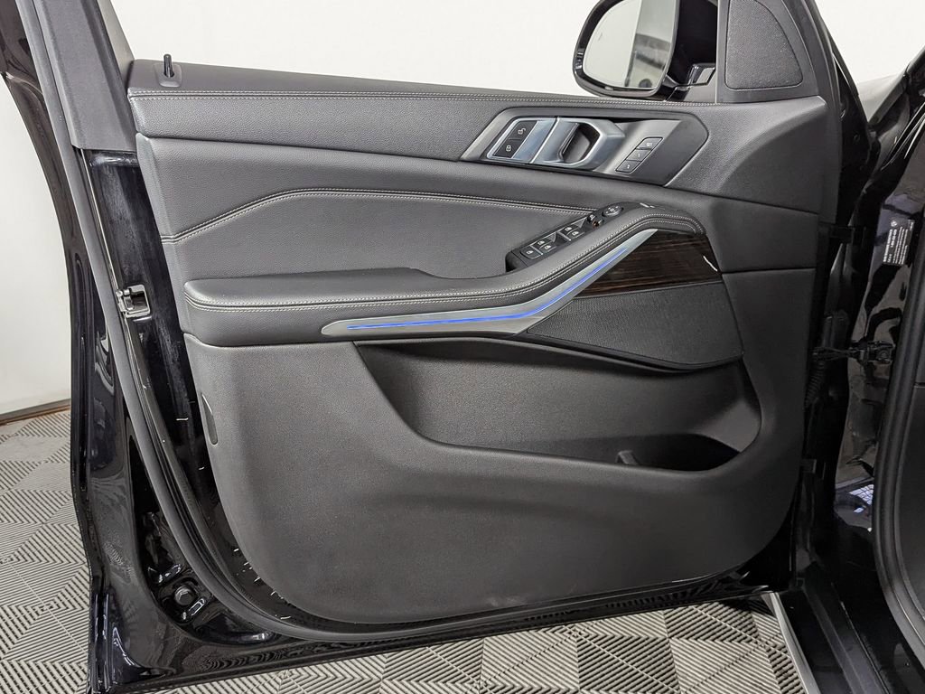 Used 2019 BMW X5 xDrive40i w/ Convenience Package image 13