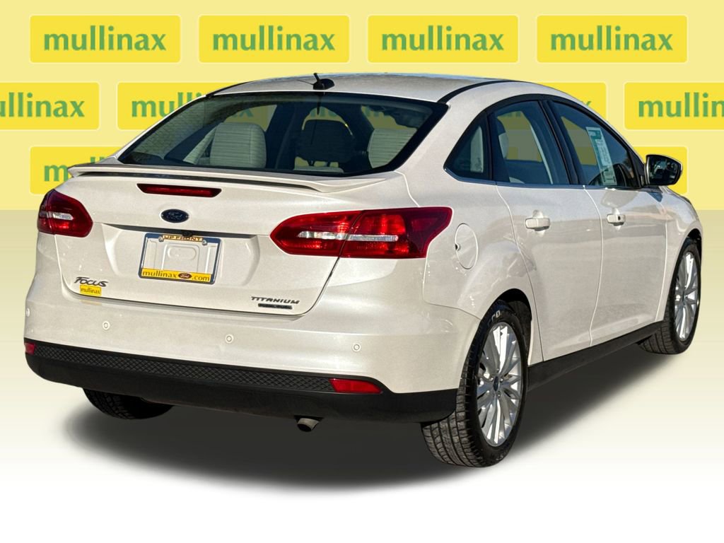 Used 2015 Ford Focus Titanium image 4